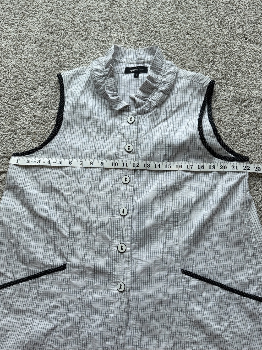 Yushi Made in USA Crinkle Check Tunic Top L White Black Sleeveless Front Pockets - Picture 11 of 11